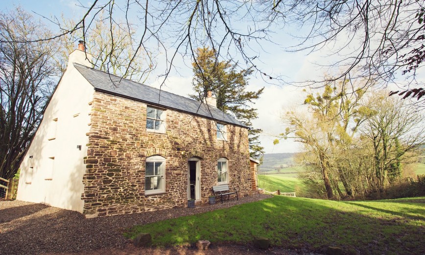 Why Move When You Can Improve? 5 Home Improvements You Can Make