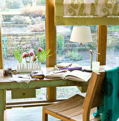Create Your Home Office The Feng Shui Way - Image From IdealHome.co.uk