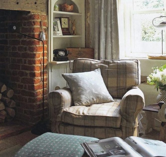 Design Tips To Make Your Home Warm & Cosy for Winter