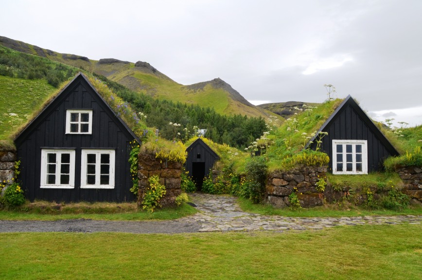 4 Tips For Making Your Home More Environmentally Friendly