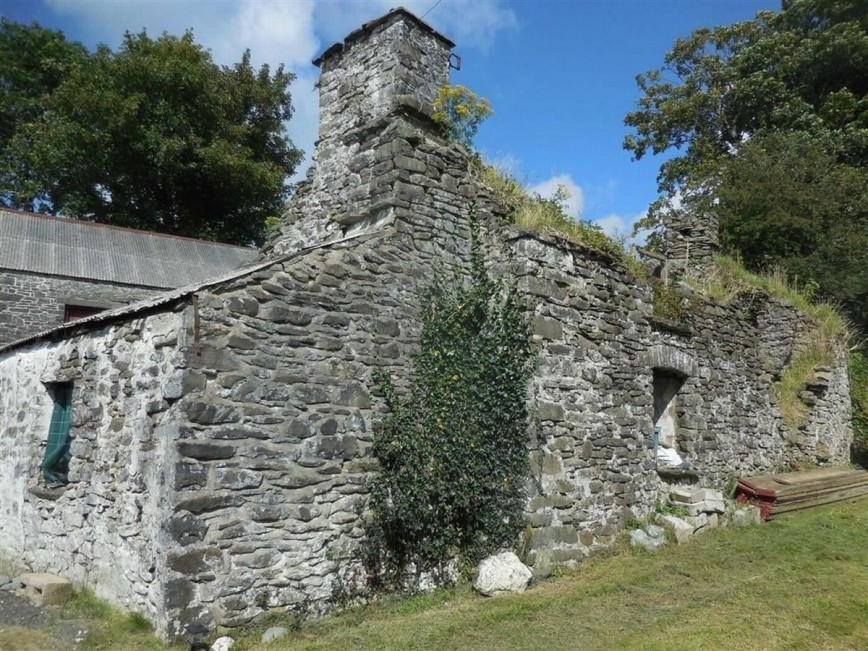 7 Things To Consider Before Buying A Project Property