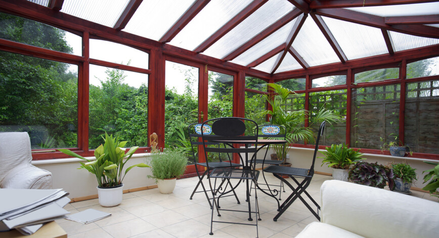 Essential Decor Tips For Conservatories
